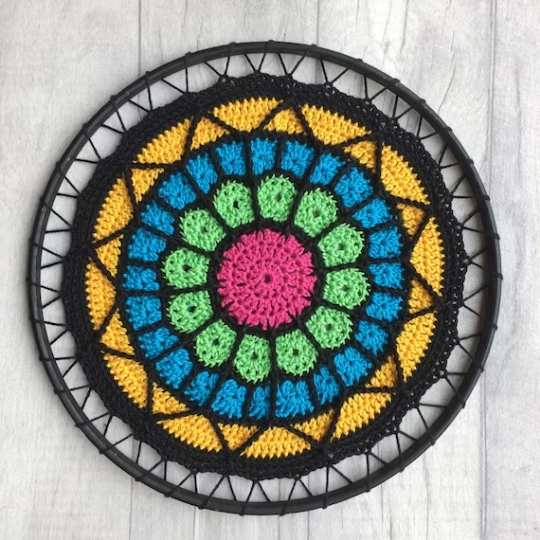 DIA INTERNACIONAL DEL CROCHET VITRAL